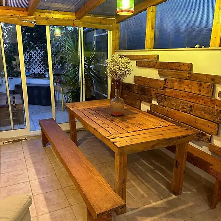 Сasa de vacaciones House With Pool And 4 Bedrooms