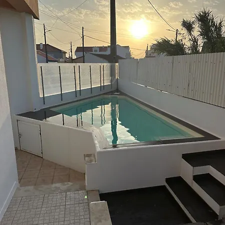 House With Pool And 4 Bedrooms Ferienhaus *