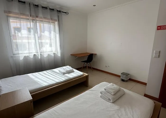 House With Pool And 4 Bedrooms Prázdninový dům *