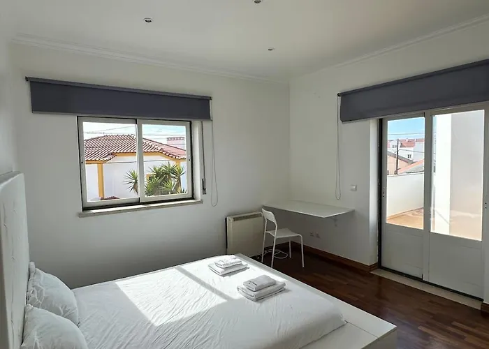 House With Pool And 4 Bedrooms Prázdninový dům *